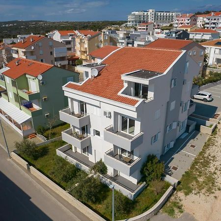 Novalja West Residence Экстерьер фото
