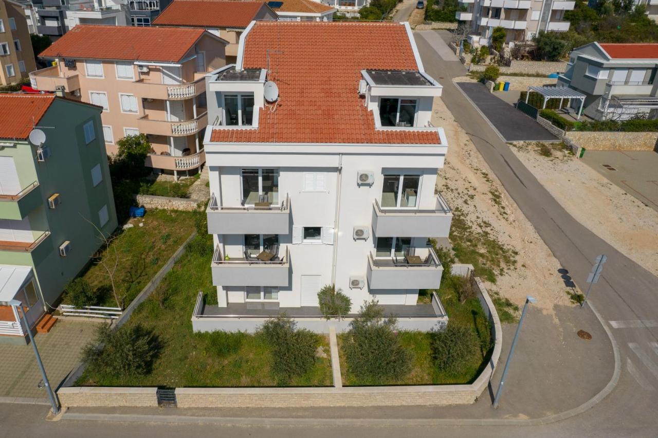 Novalja West Residence Экстерьер фото
