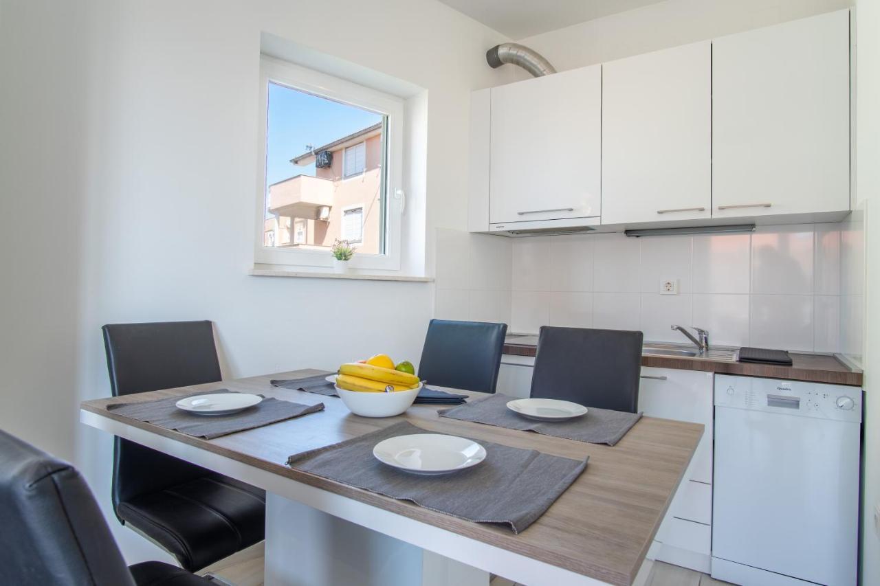 Novalja West Residence Экстерьер фото