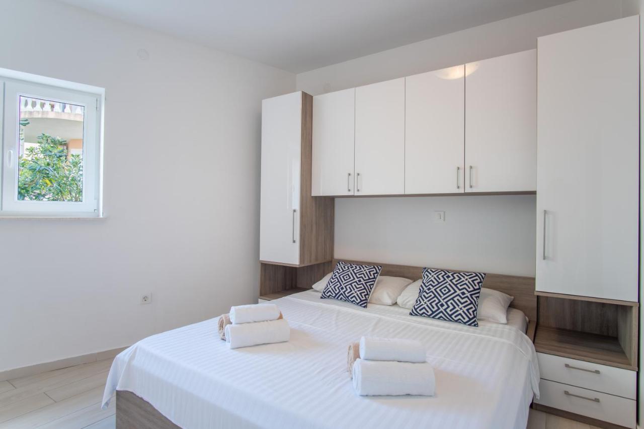 Novalja West Residence Экстерьер фото