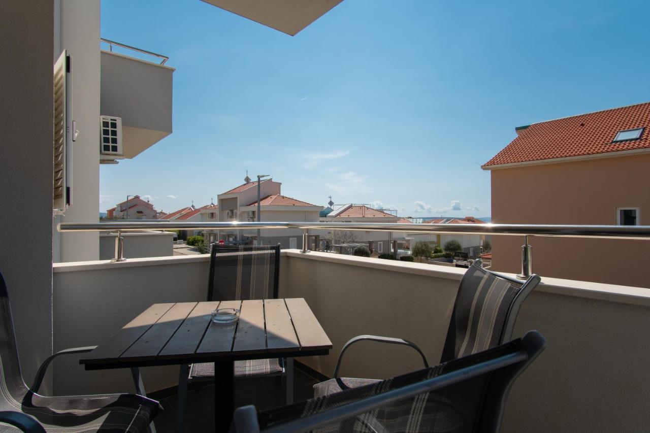 Novalja West Residence Экстерьер фото