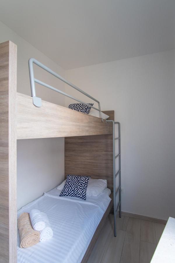Novalja West Residence Экстерьер фото