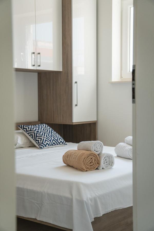 Novalja West Residence Экстерьер фото