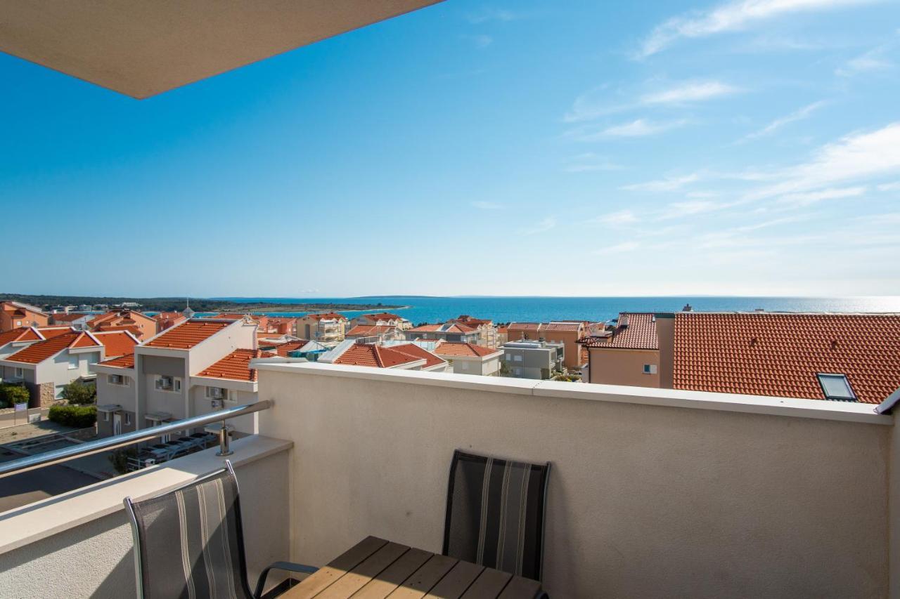 Novalja West Residence Экстерьер фото